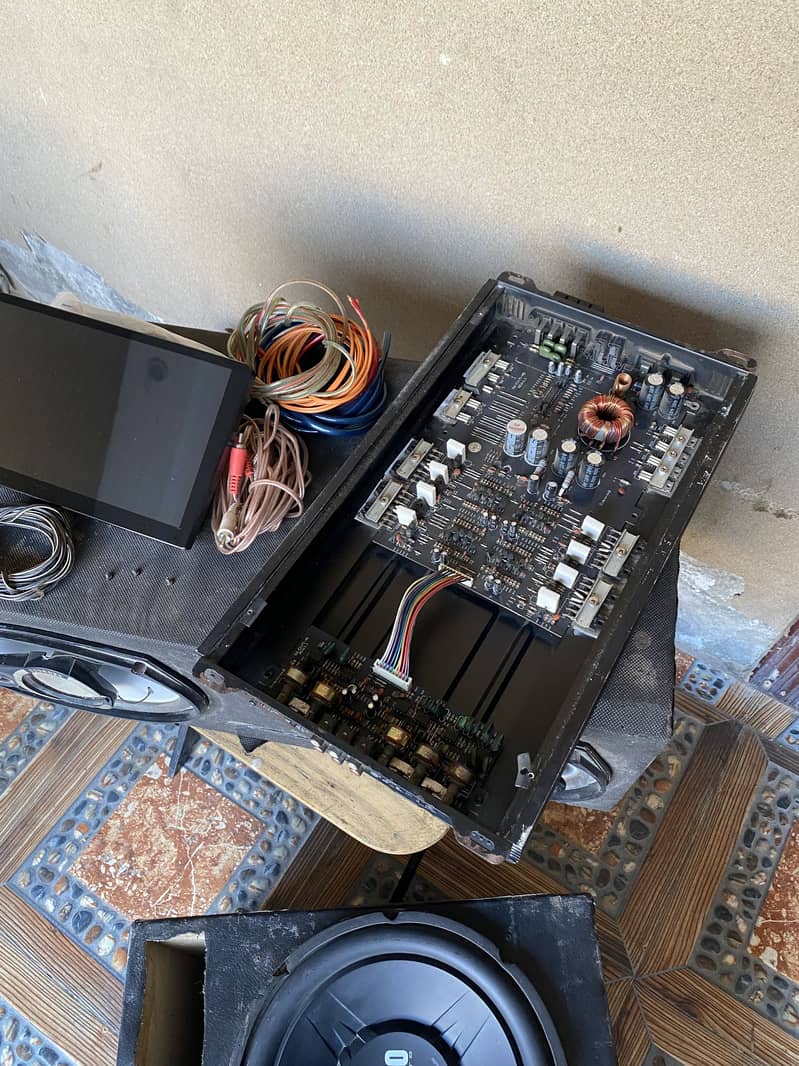 Car sound system 3