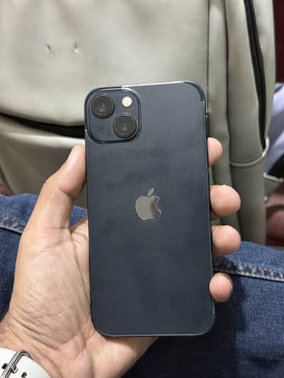 Apple iPhone 13