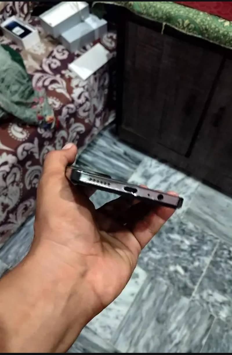 Tecno CAMON 30 1