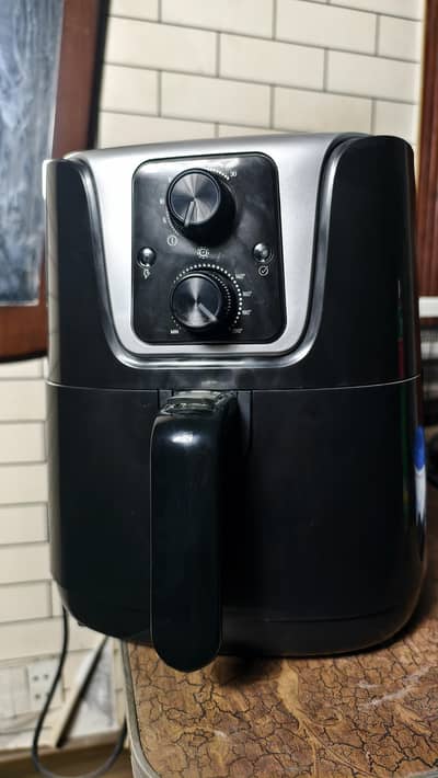 Air Fryer Mint condition for Urgent sale