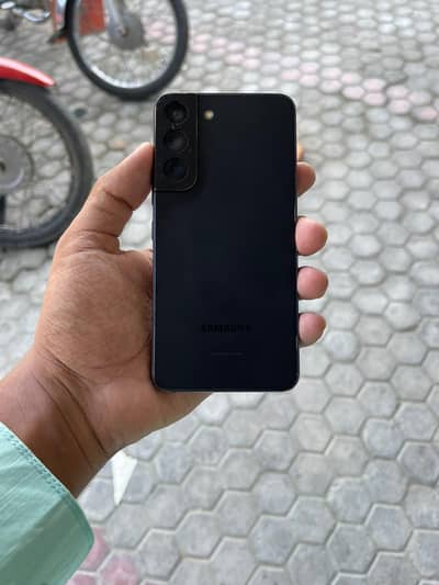 Samsung Mobile S22