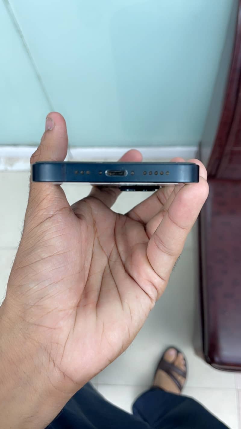 Apple iPhone 14 3