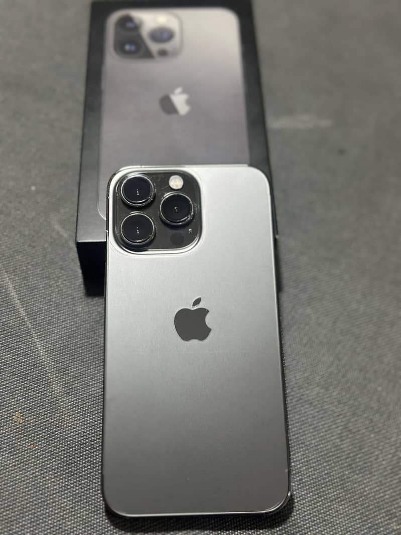 Apple iPhone 13 Pro 8