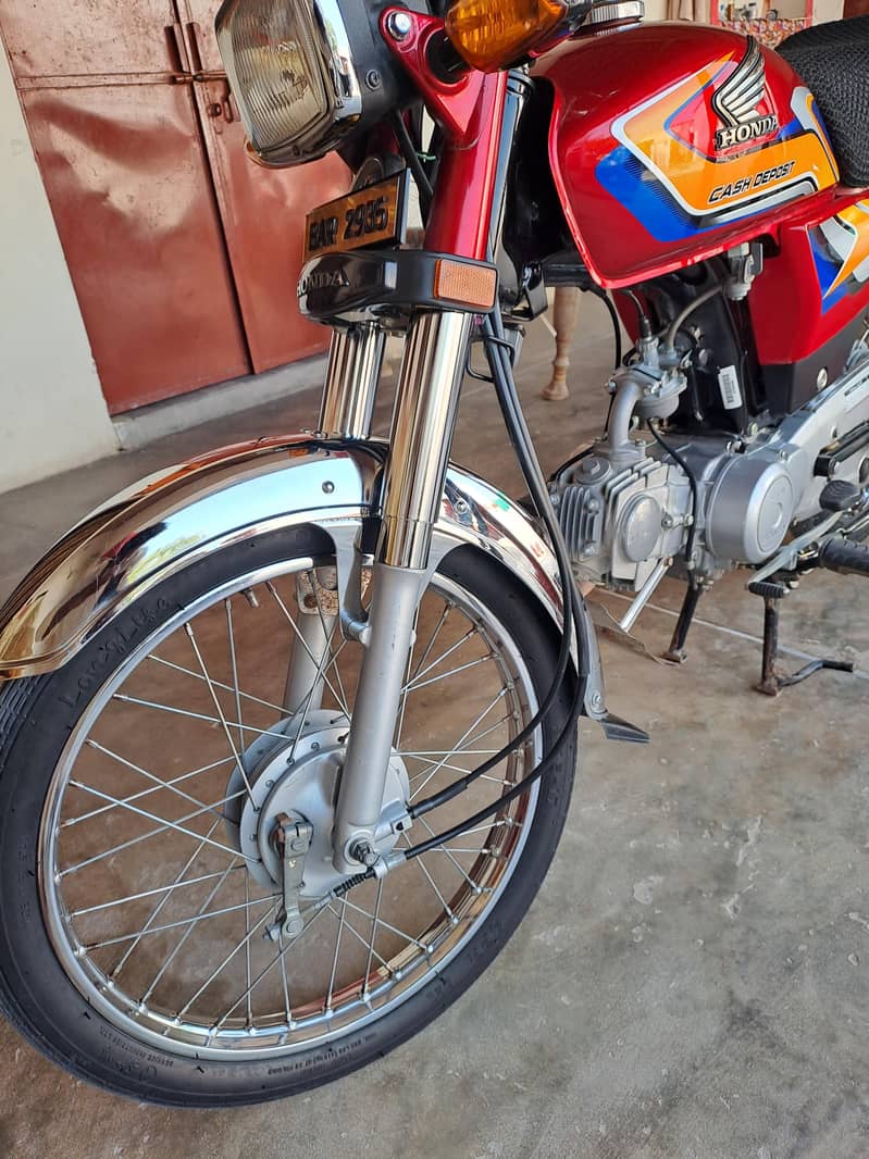 25 Model Cd 70 For Sell 3