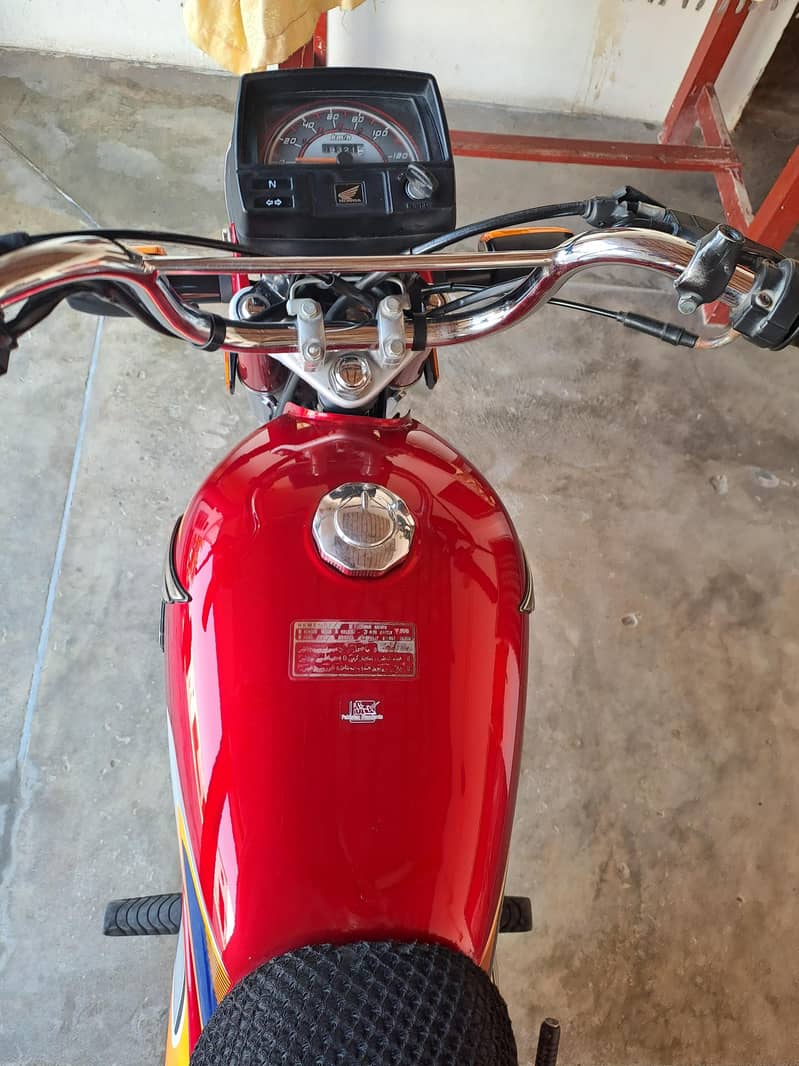 25 Model Cd 70 For Sell 4