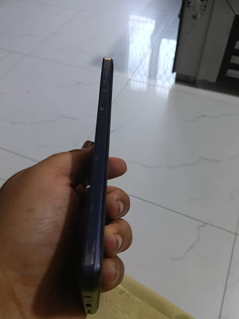OPPO A60 0