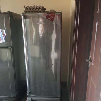 Standing deep freezer. Dawlance