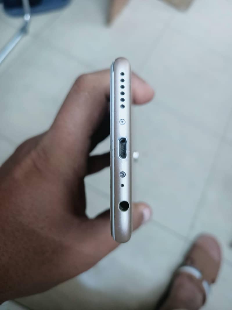 Huawei Mate 10 Lite 4