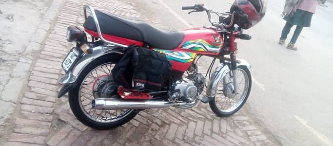 Honda cd70 total genuine brand new condition