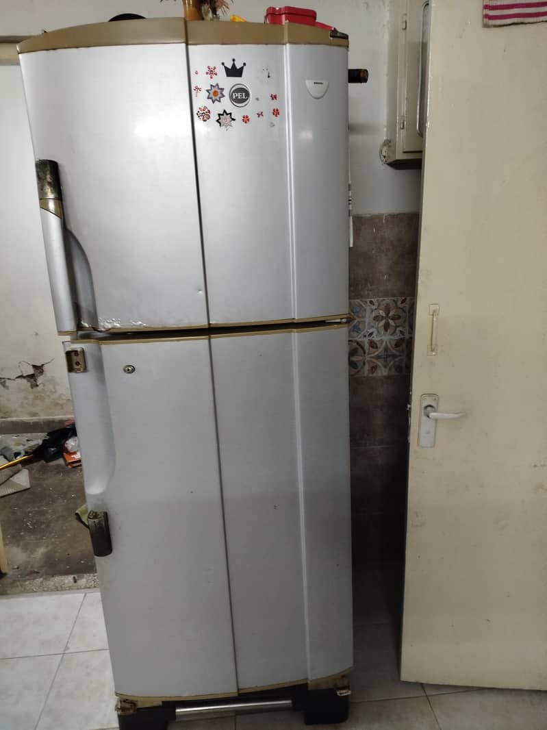 Refrigerator 0