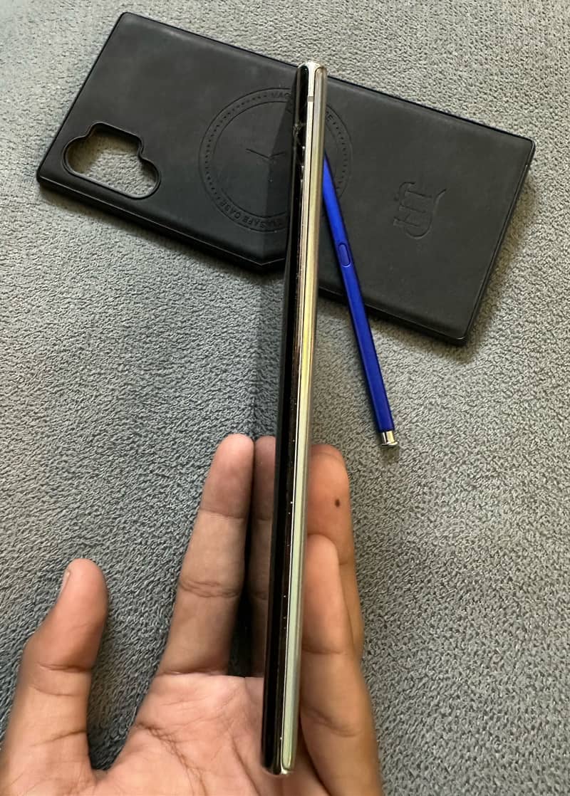 Samsung Mobile Note 10 Plus 3