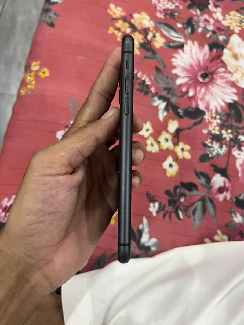 Apple iPhone 11 1