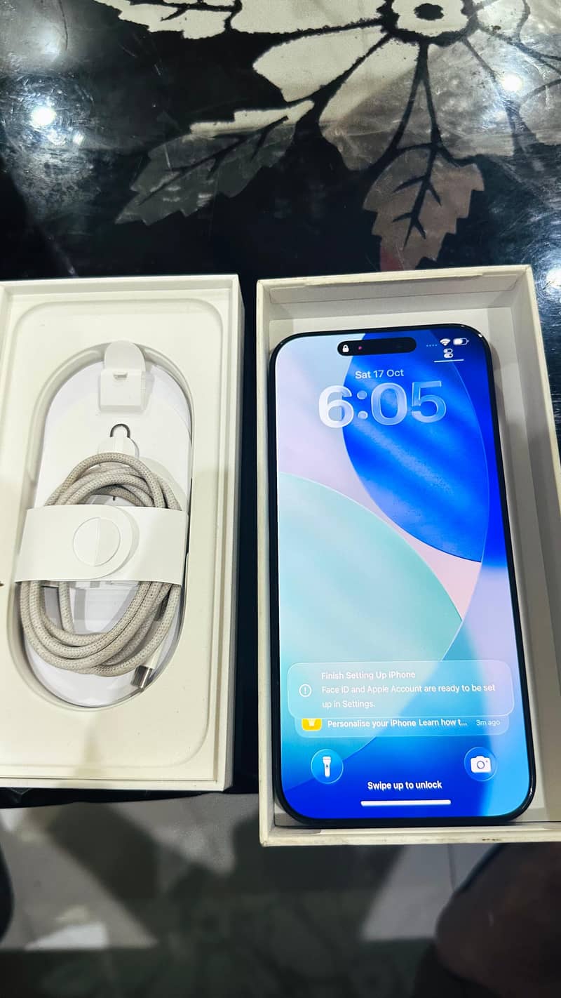Apple iPhone 16 Pro Max 9