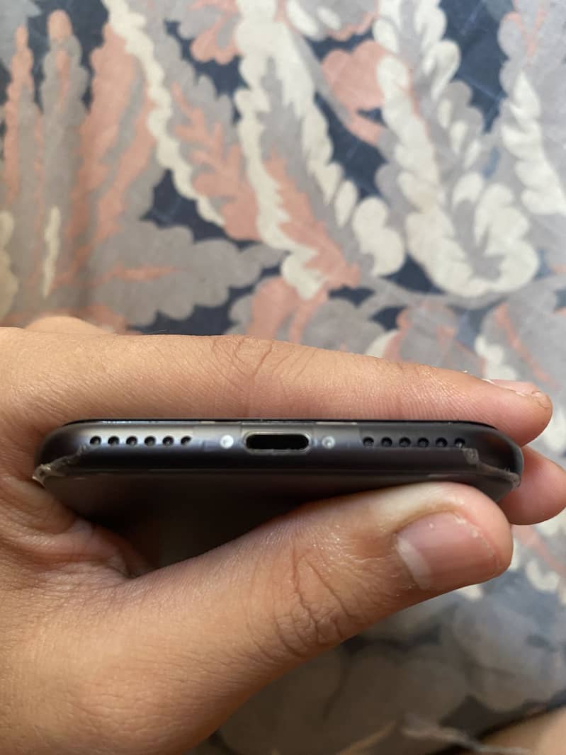 Iphone se 2 price is final 3