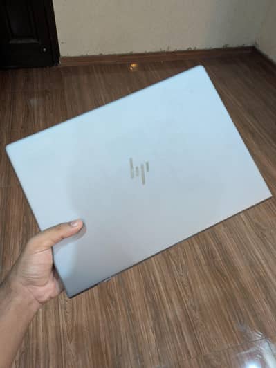 hp zbook 16/256
