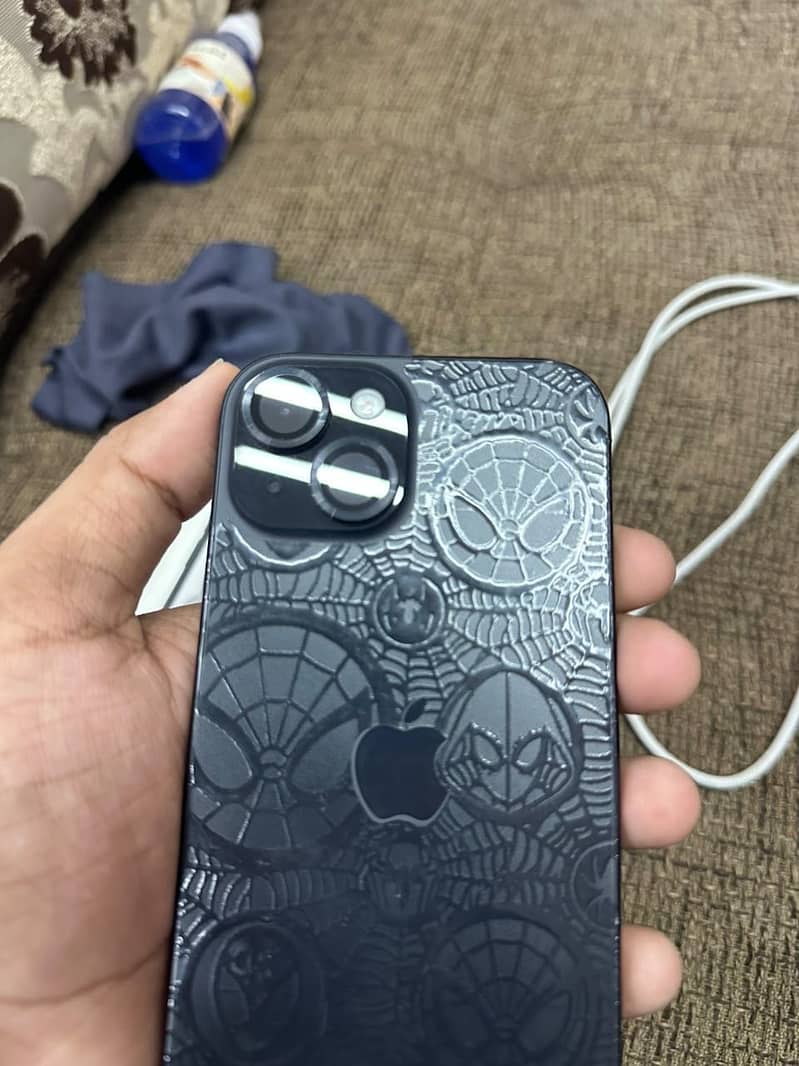 Apple iPhone 15 2
