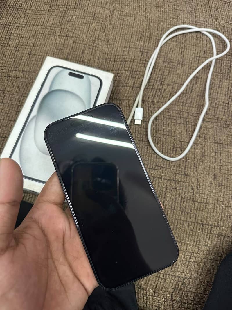 Apple iPhone 15 5