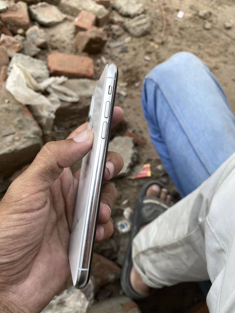 Apple iPhone X 2