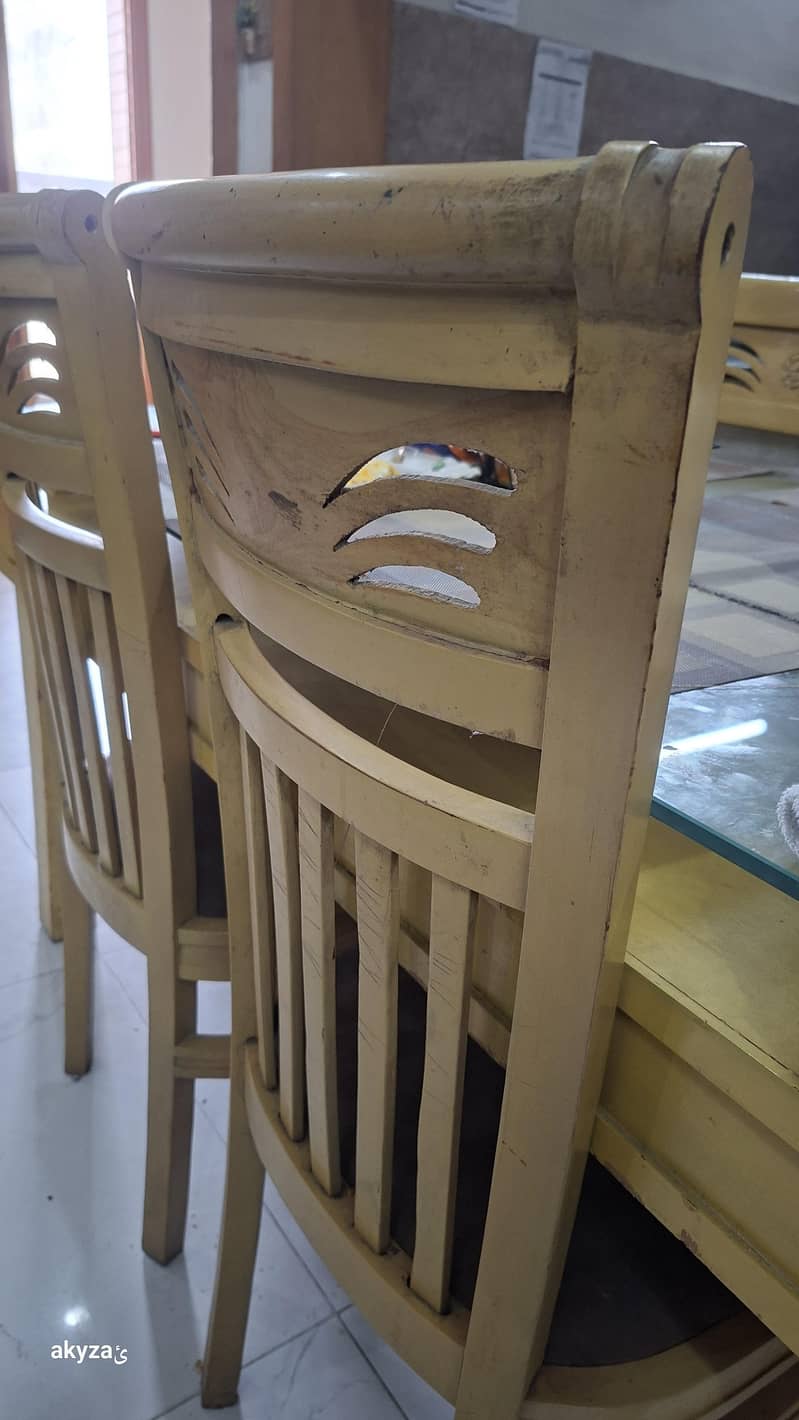 Dining Table with 6 Chairs 1