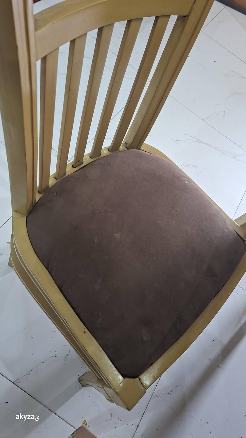 Dining Table with 6 Chairs 2