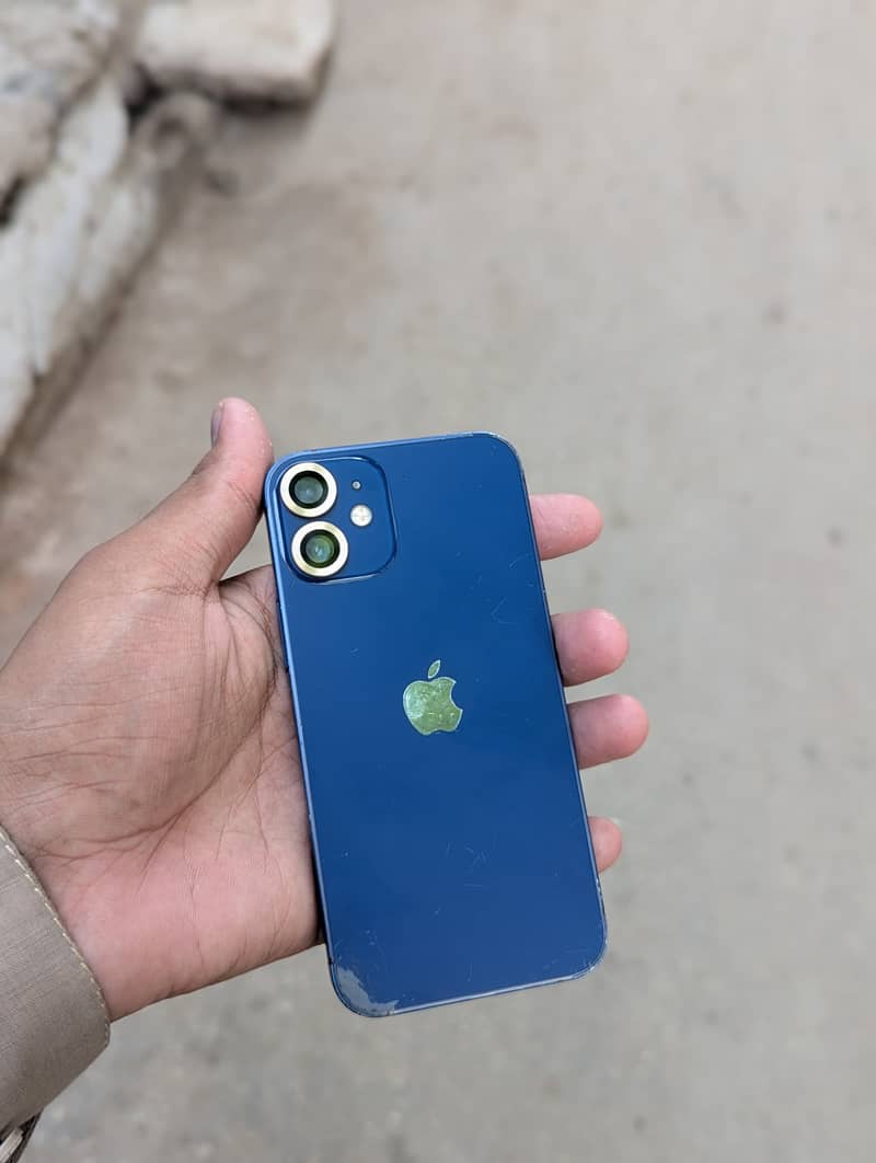 Apple iPhone 12 mini 3