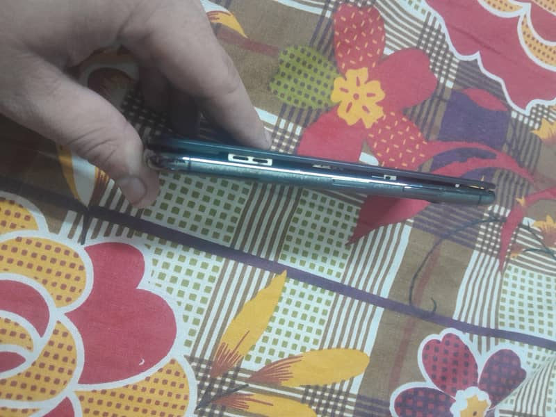 Apple iPhone X 3