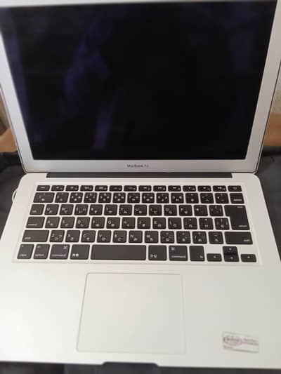 MacBook Air 13 inch Core i5 4GB RAM 256GB SSD