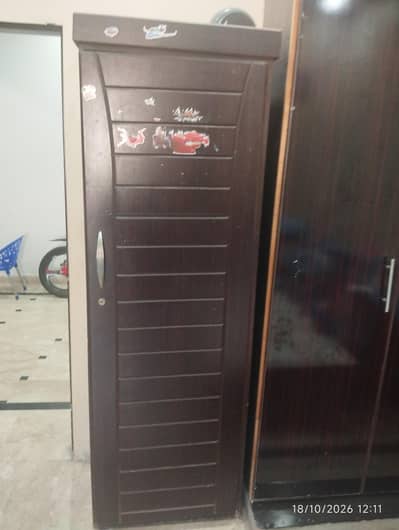 Urgent sale slitly used Cabinet