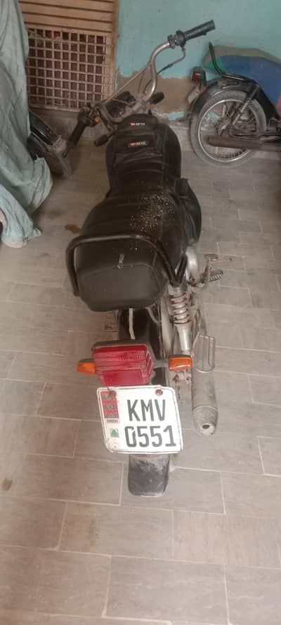 super star 2019 model bike for sale-excellent engine condition-55000RS