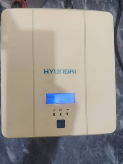 Hyundai 1000 watt ups with 130 ah battery
