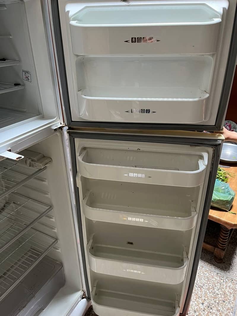 Dawlance Refrigerator 3