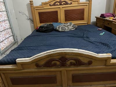King size bed and Dressing Table