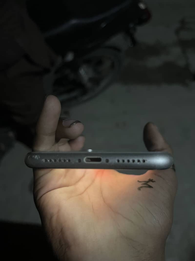 Apple iPhone 11 2