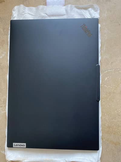 Lenovo ThinkPad T16 - Core i5 Gen 4
