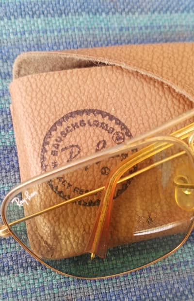 vintage  B&L RAY -BAN caravan USA with original lathercase-collecter '