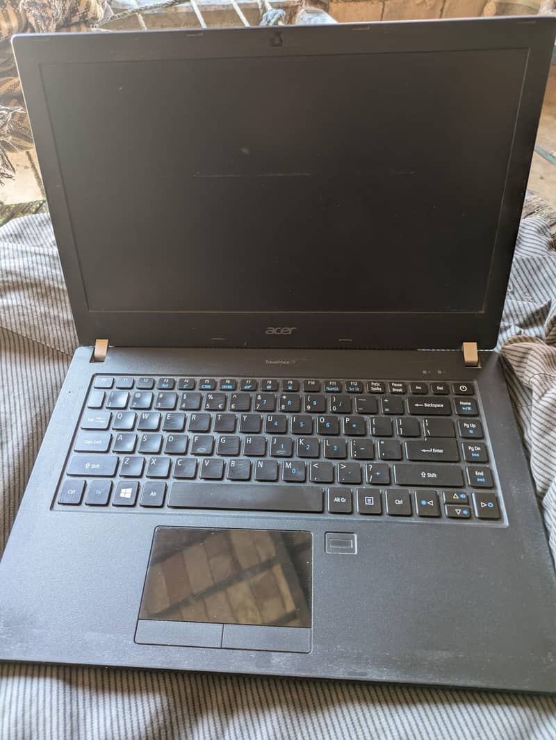 Laptop 0