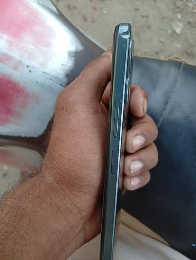 Vivo Y17s