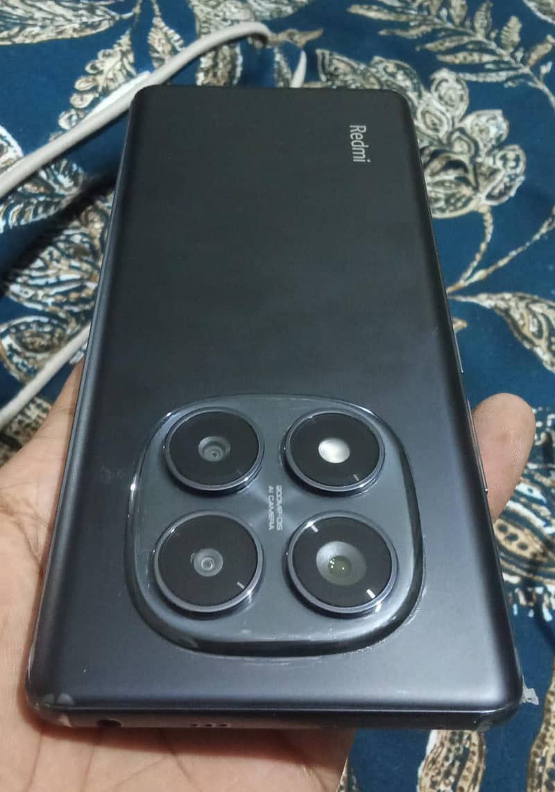 Xiaomi Redmi Note 14 Pro 0