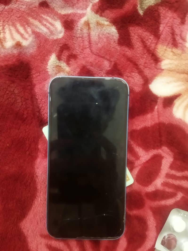 Apple iPhone 13 7