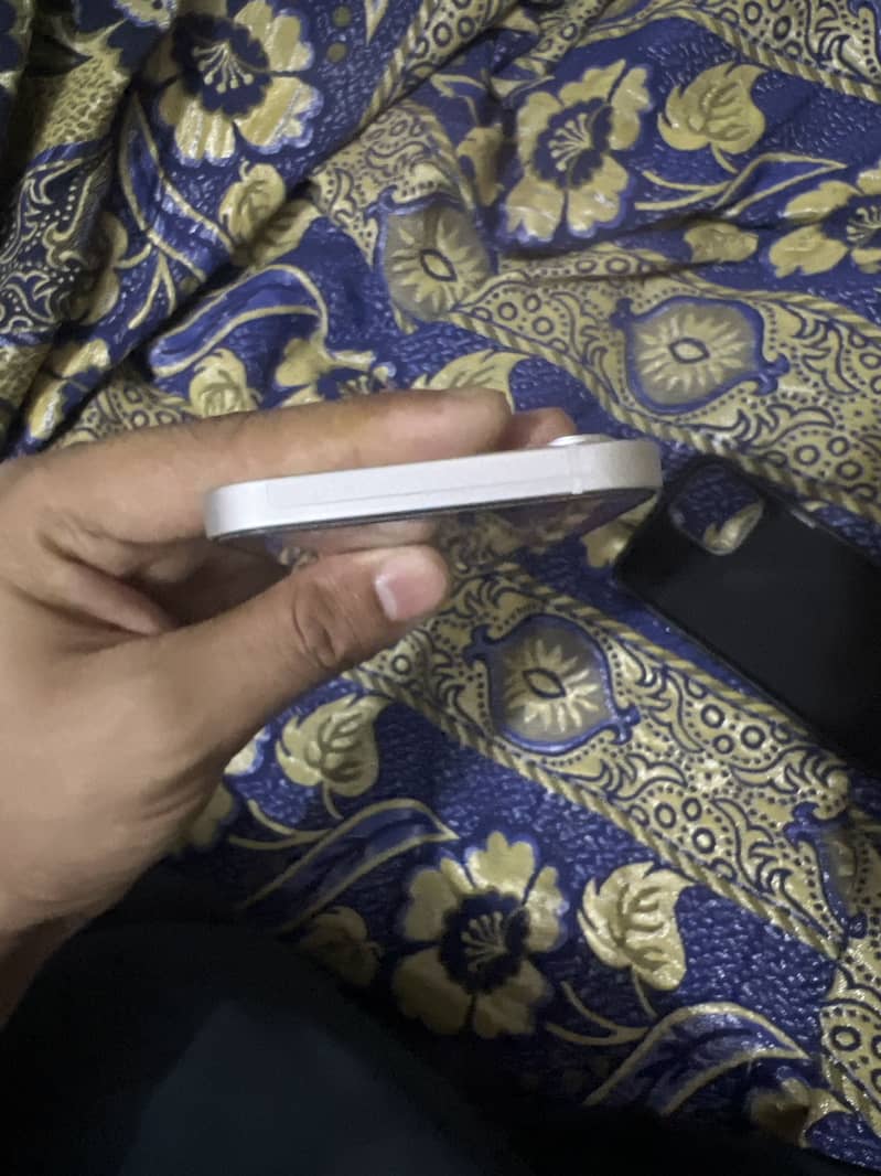 Apple iPhone 12 PTA 4
