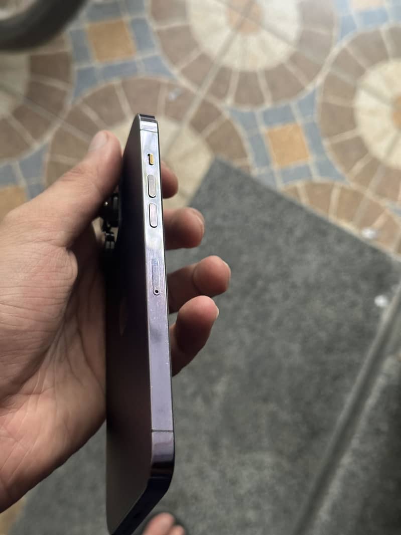 Apple iPhone 14 Pro Max 2