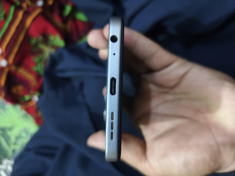 Tecno Spark 40 1