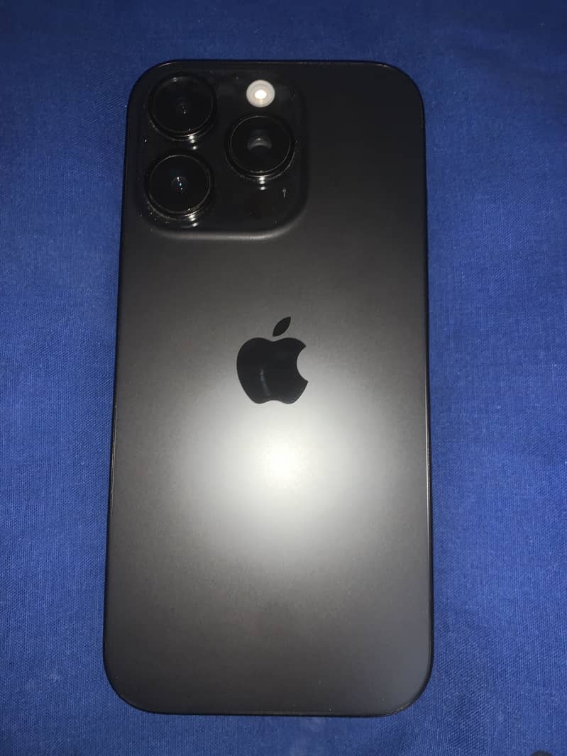 Apple iPhone 16 Pro 5