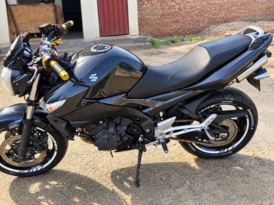 Suzuki gsr 400cc inline 4 cylinder