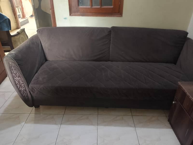 Sofa for Sell 0