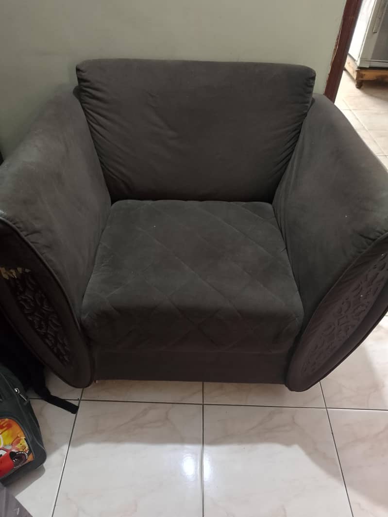 Sofa for Sell 3
