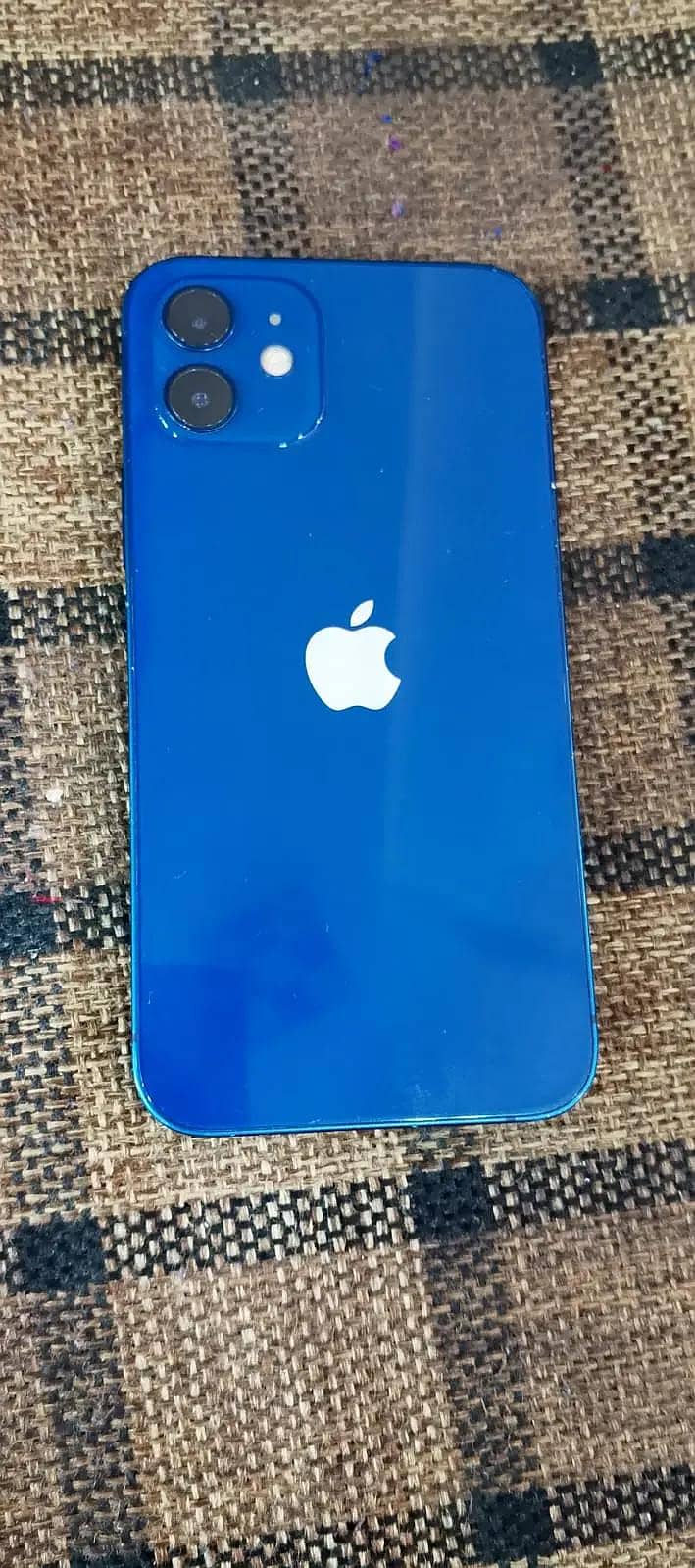 Apple iPhone 12 2