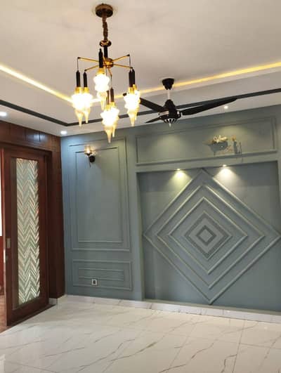 10 Marla House for Rent | Sector E, Bahria Town Lahore | Prime Location