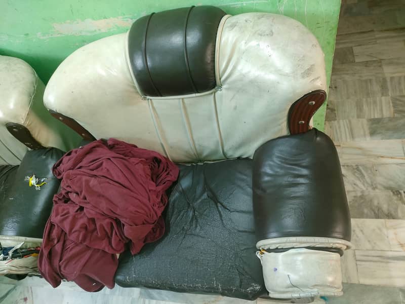1 seater sofa 3
