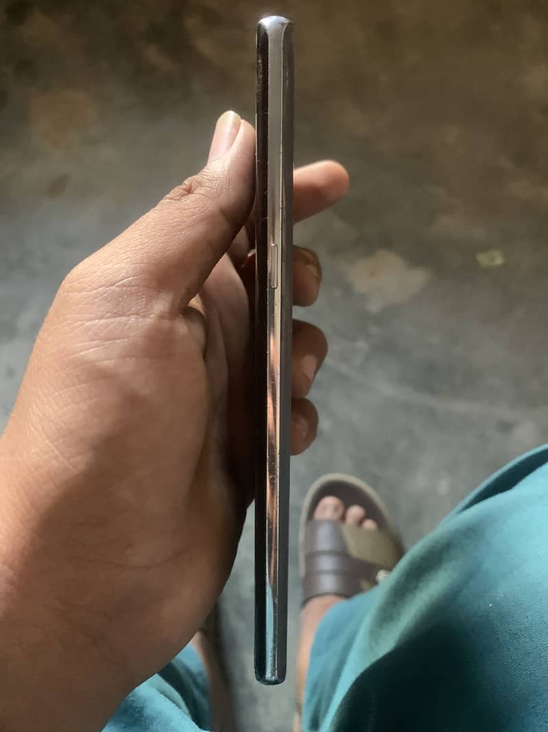 Samsung Mobile Note 8 4